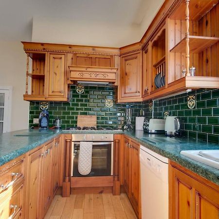 Mexborough Carnegie Library: Shakespeare Apartment 3 Bedroom מראה חיצוני תמונה