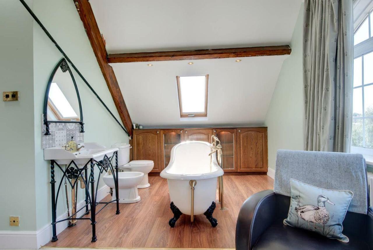 Mexborough Carnegie Library: Shakespeare Apartment 3 Bedroom מראה חיצוני תמונה